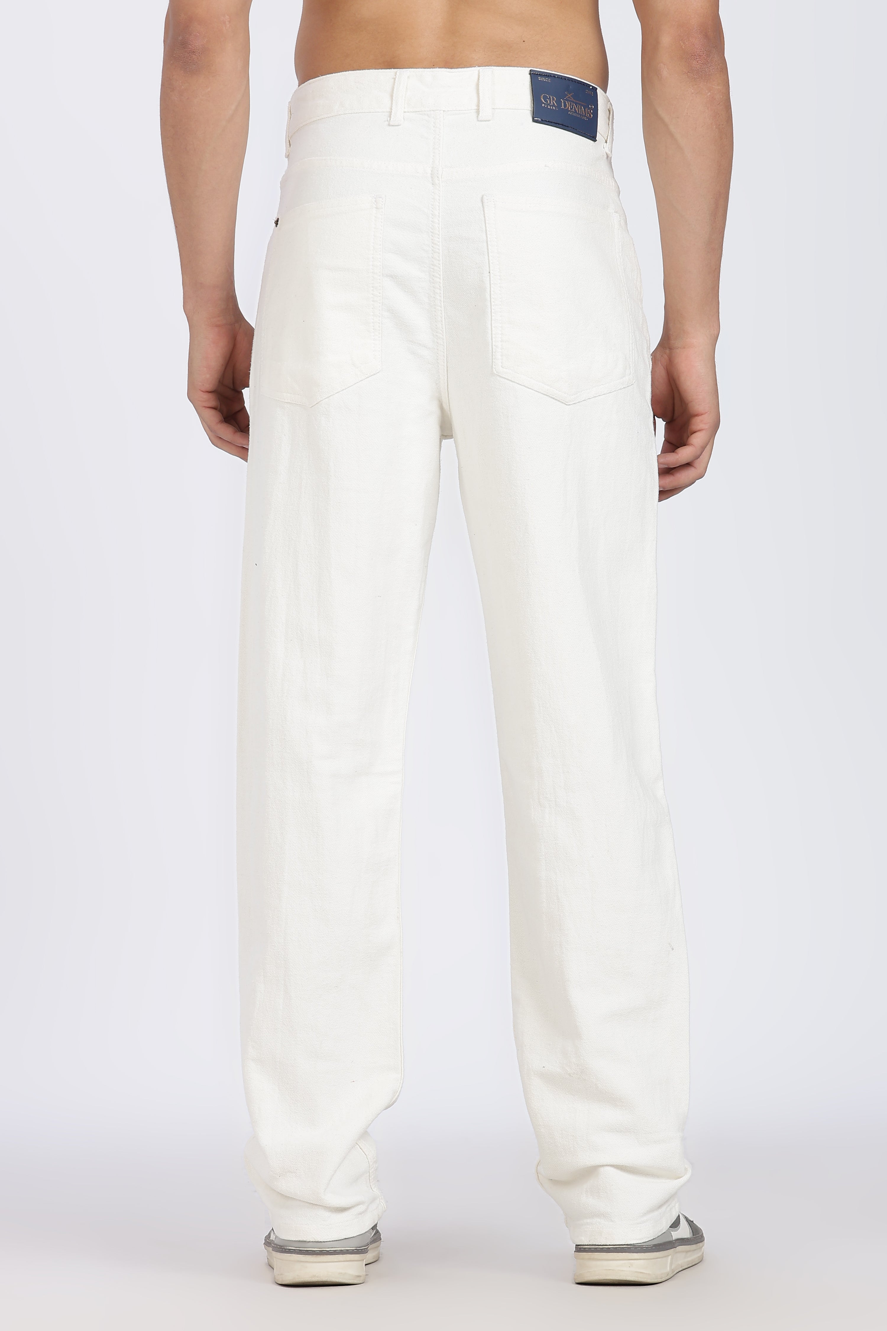 Regular Fit | White